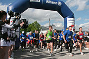 Start 8km Lauf (Foto: Martin Schmitz)